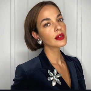 Meet your Posher, Elora